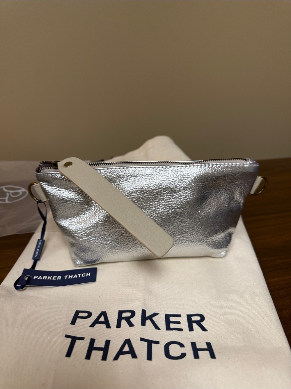 NWT Parker Thatch Silver and Stone Little Buddy